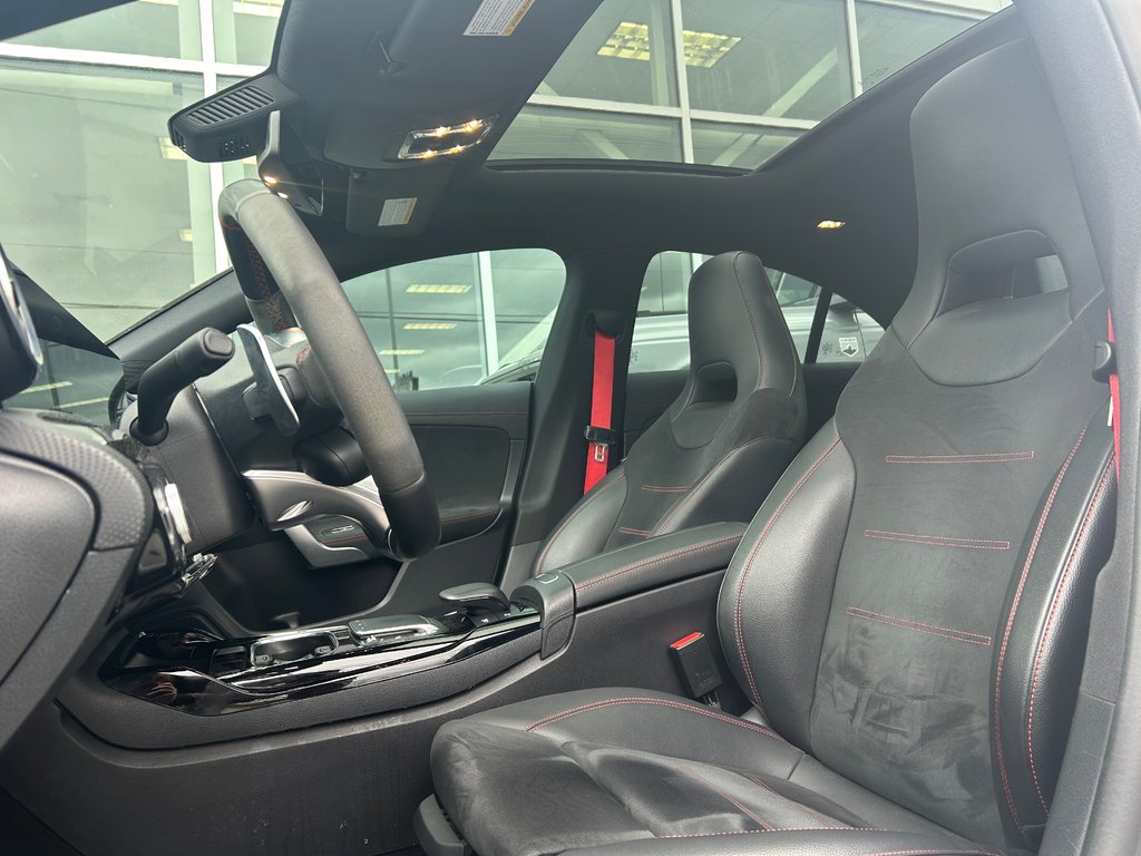 Mercedes-Benz CLA AMG CLA 35 | 302HP | PREMIUM PACK | NIGHT PACK | 2022 à Brossard, Québec - 11 - w1024h768px