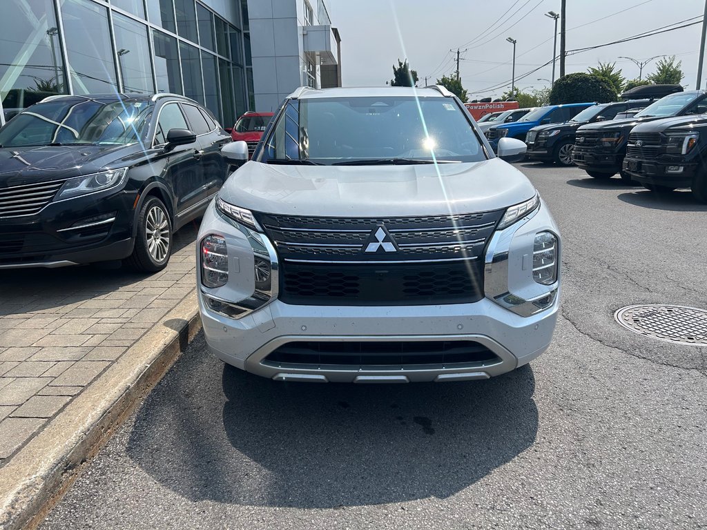 Mitsubishi Outlander  2022 à Brossard, Québec - 3 - w1024h768px