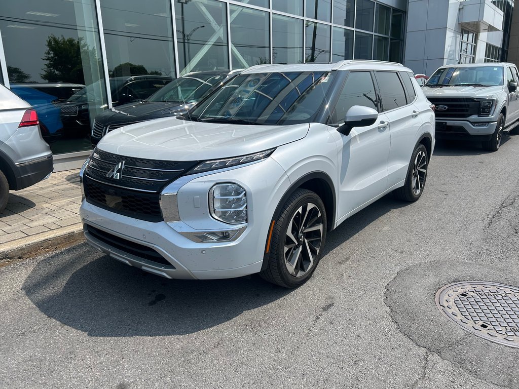 Mitsubishi Outlander  2022 à Brossard, Québec - 1 - w1024h768px