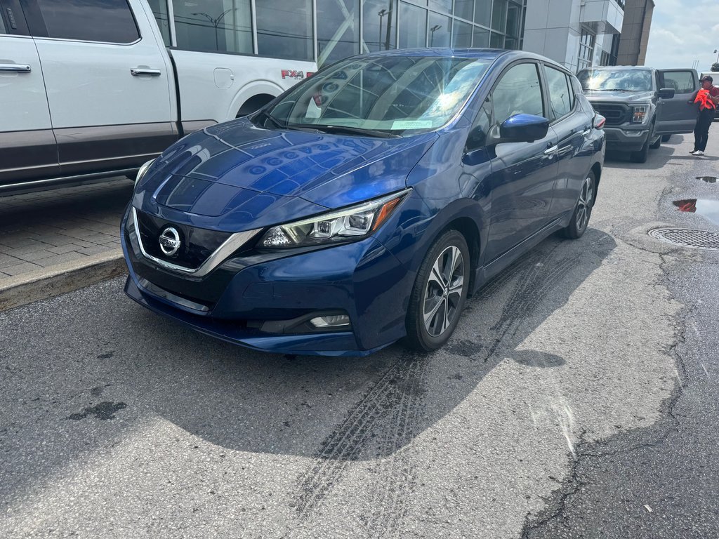 2022 Nissan Leaf in Brossard, Quebec - 1 - w1024h768px