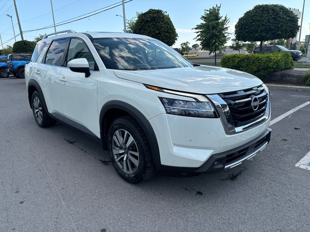 Nissan Pathfinder  2023 à Brossard, Québec - 3 - w1024h768px
