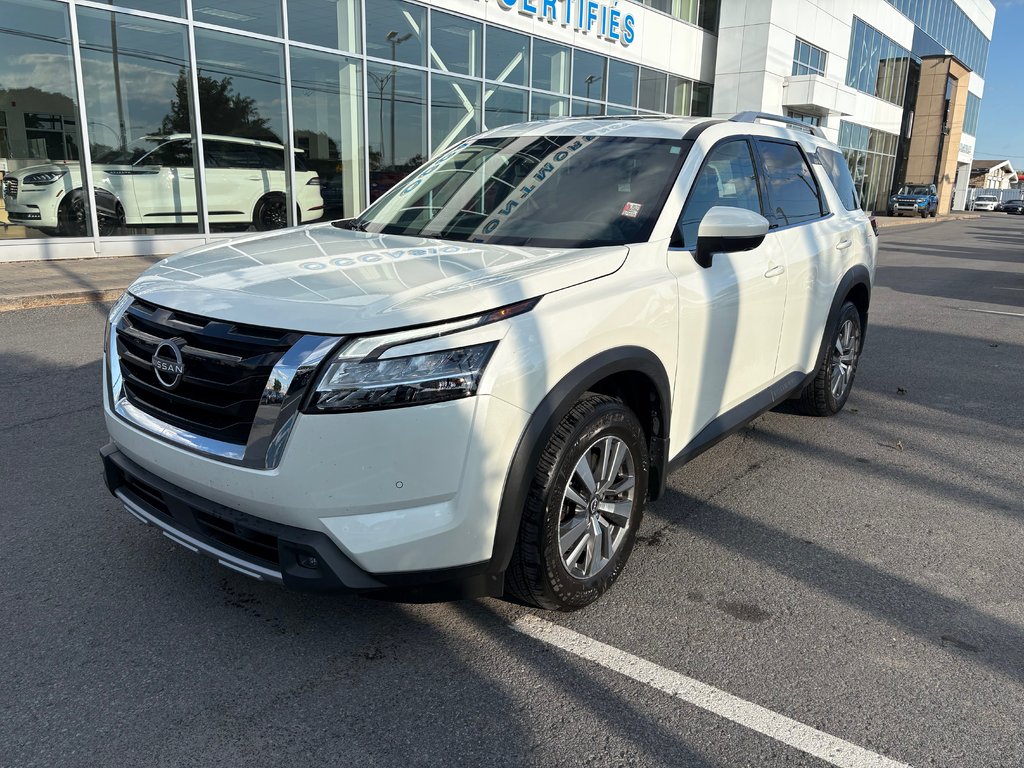 Nissan Pathfinder  2023 à Brossard, Québec - 1 - w1024h768px