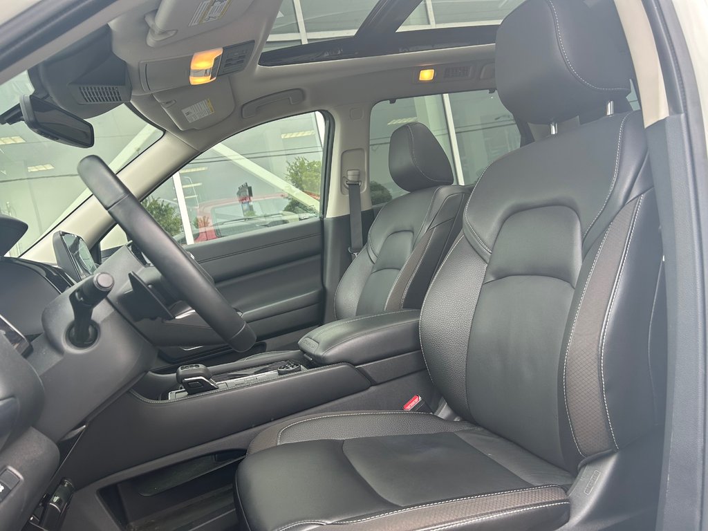 2023 Nissan Pathfinder SL | AWD | 8 PASS | TOIT PANO | TOW PACK | in Brossard, Quebec - 22 - w1024h768px