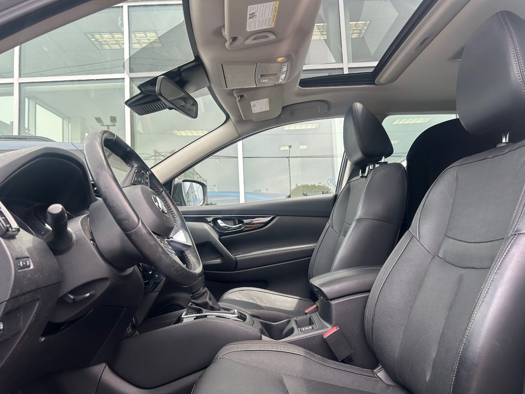 Nissan Qashqai  2017 à Brossard, Québec - 11 - w1024h768px
