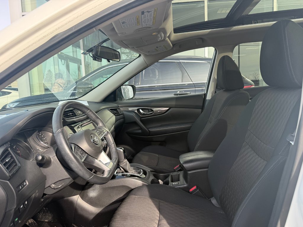 2018 Nissan Rogue SV | AWD | TOIT PANO | SIEGES/VOLANT CHAUFFANTS in Brossard, Quebec - 9 - w1024h768px