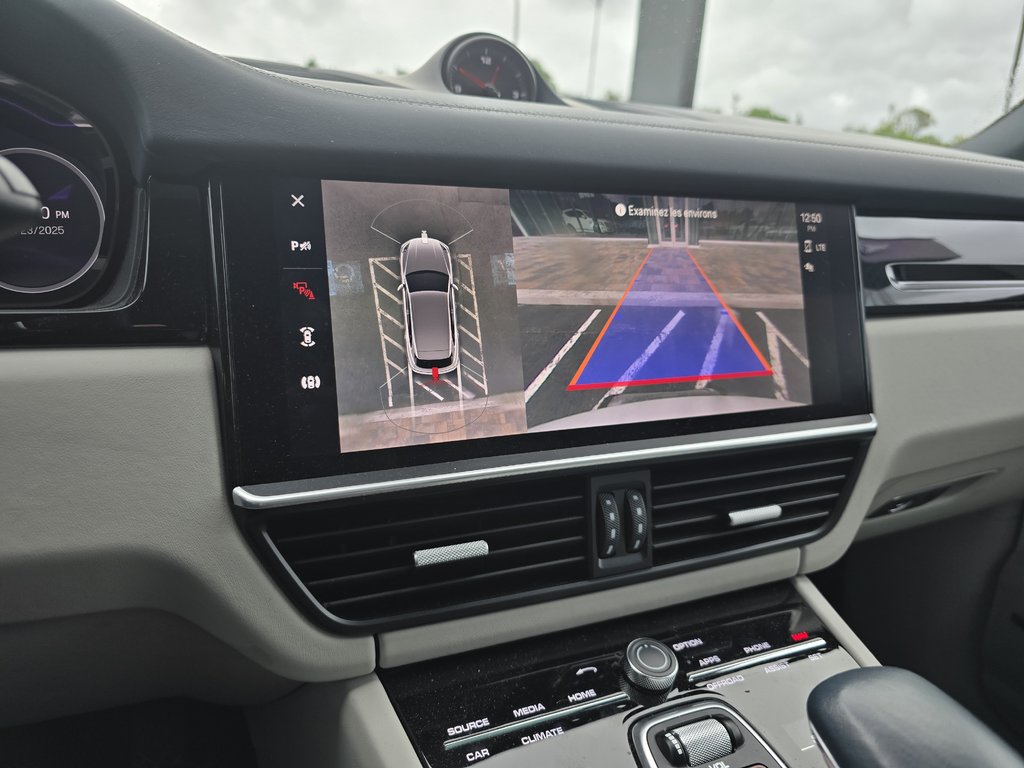 2023 Porsche Cayenne PLATINUM EDIT PREMIUM PACKAGE BOSE HUD CAM360 TOIT in Montréal, Quebec - 12 - w1024h768px