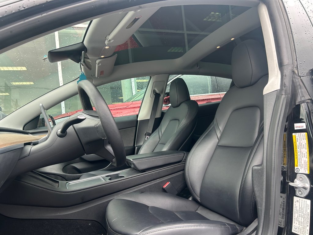2023 Tesla Model 3 in Brossard, Quebec - 11 - w1024h768px