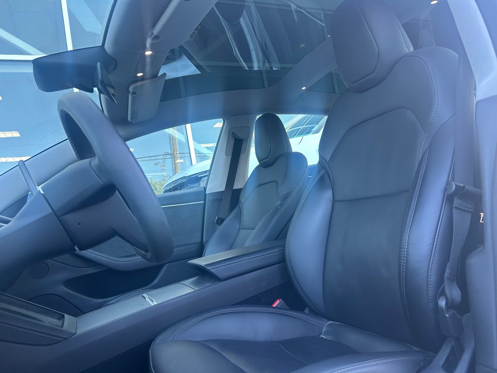 2024 Tesla Model 3 in Brossard, Quebec - 11 - w1024h768px