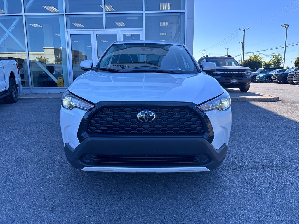 2024 Toyota Corolla Cross in Brossard, Quebec - 3 - w1024h768px