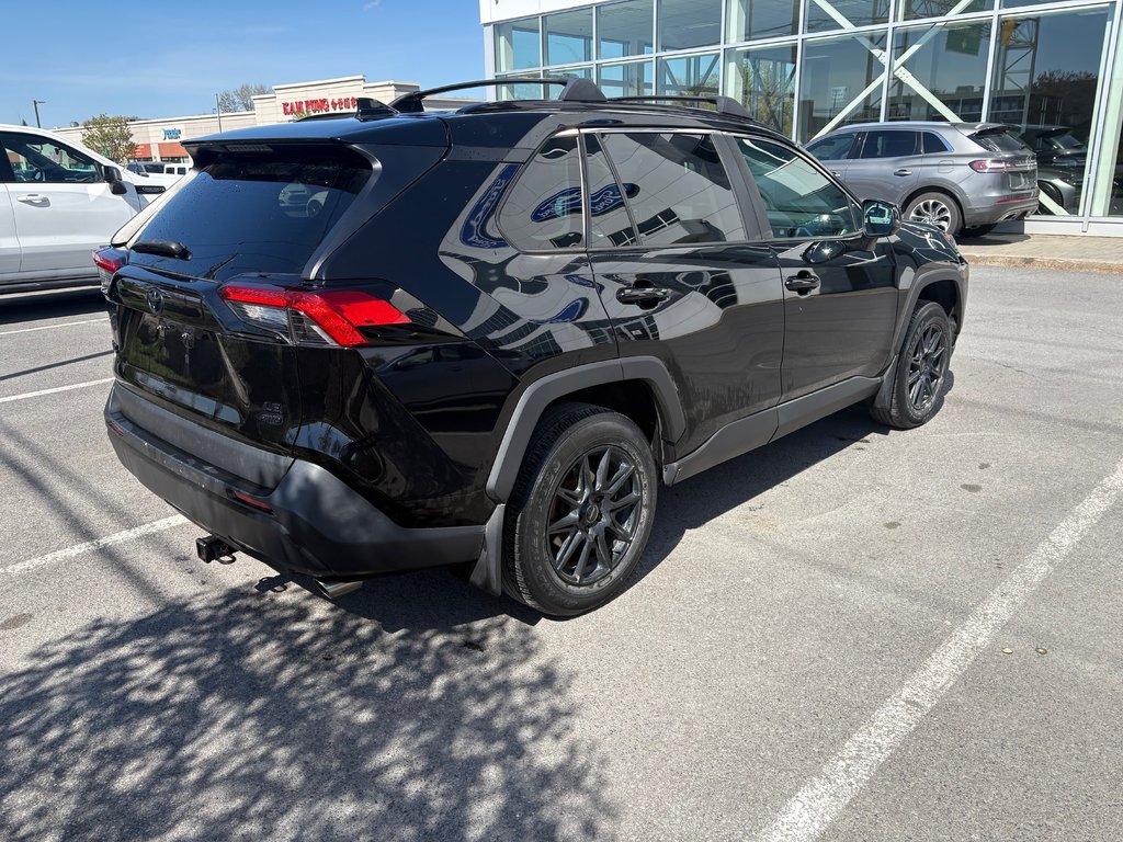2020 Toyota RAV4 in Brossard, Quebec - 3 - w1024h768px