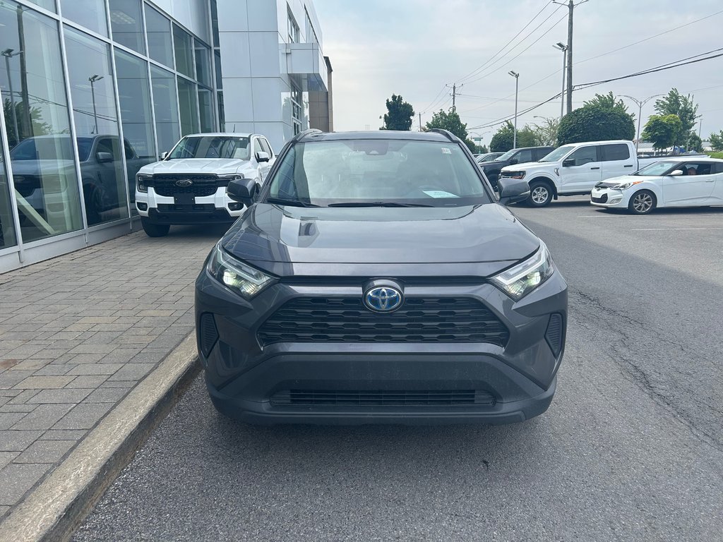 2022 Toyota RAV4 in Brossard, Quebec - 3 - w1024h768px