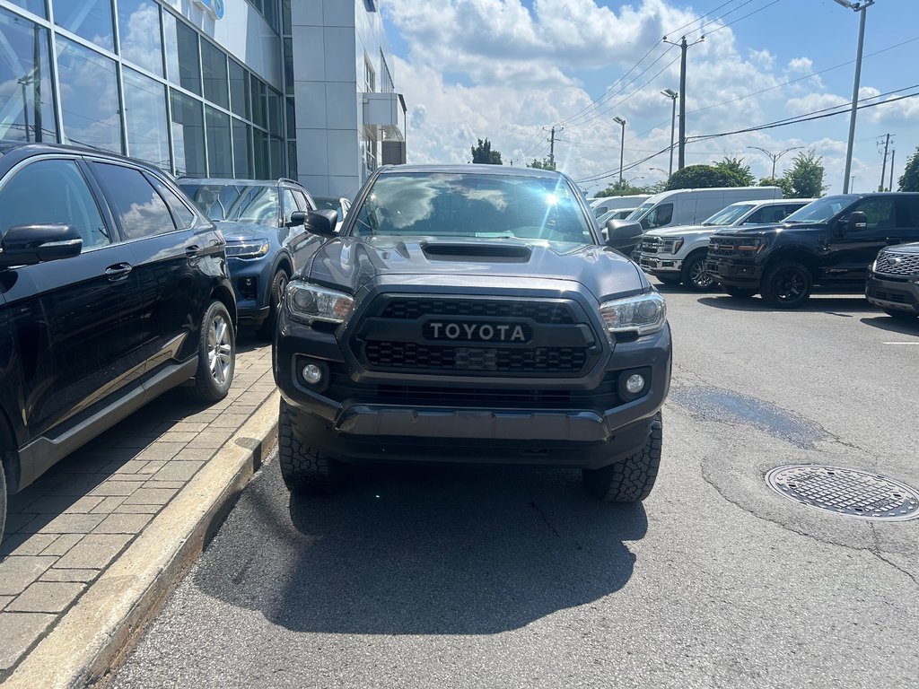 2021 Toyota Tacoma in Brossard, Quebec - 3 - w1024h768px