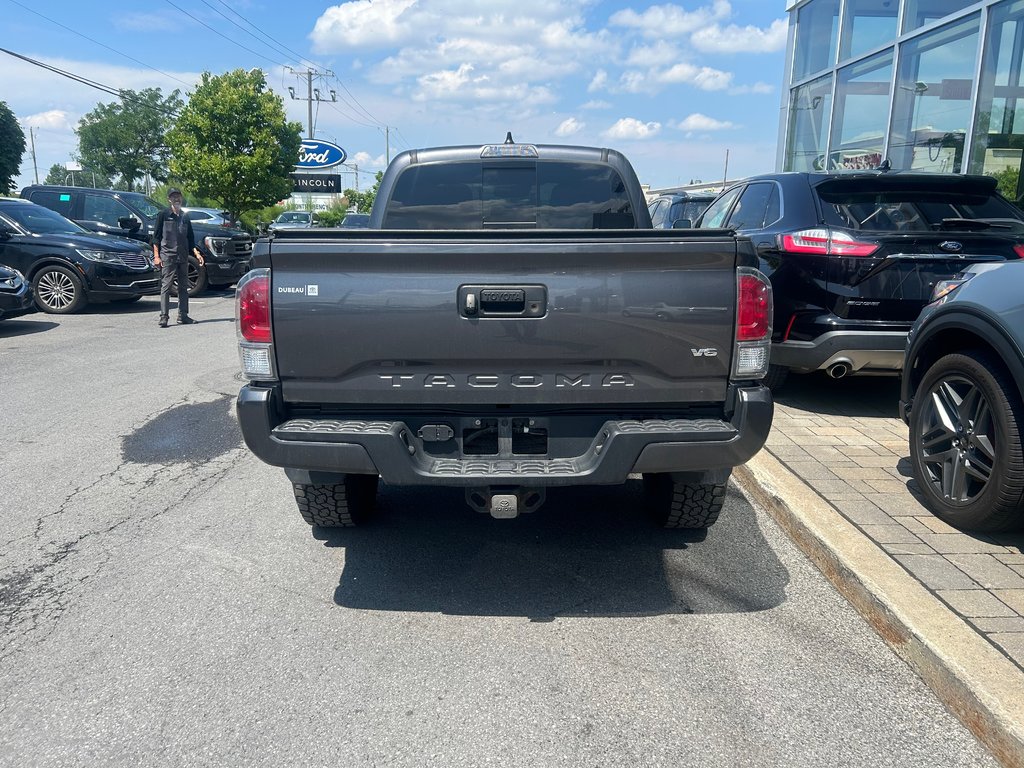 2021 Toyota Tacoma in Brossard, Quebec - 9 - w1024h768px