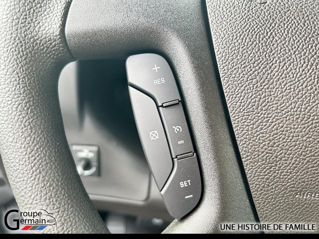 2024 Chevrolet Express Cargo 3500 à St-Raymond, Québec - 11 - w1024h768px