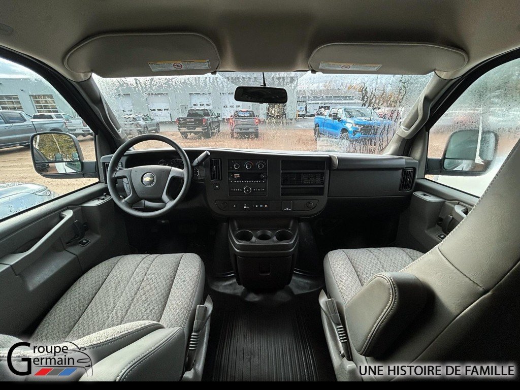 2024 Chevrolet Express Cargo 3500 à St-Raymond, Québec - 14 - w1024h768px