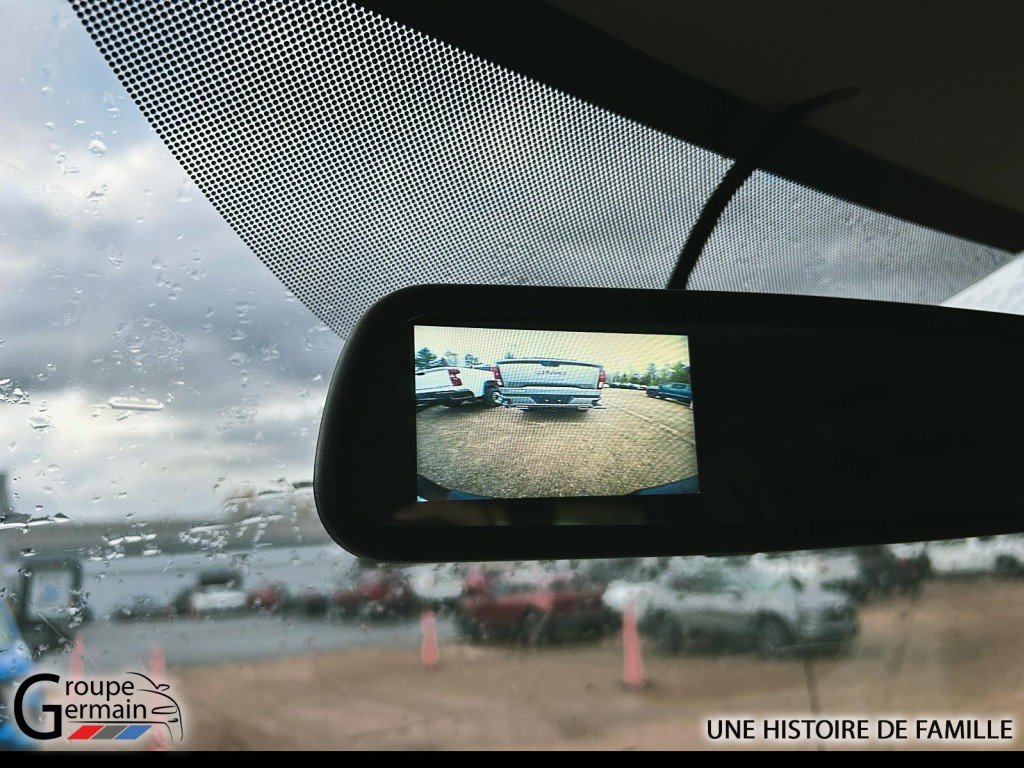 2024 Chevrolet Express Cargo 3500 à St-Raymond, Québec - 12 - w1024h768px