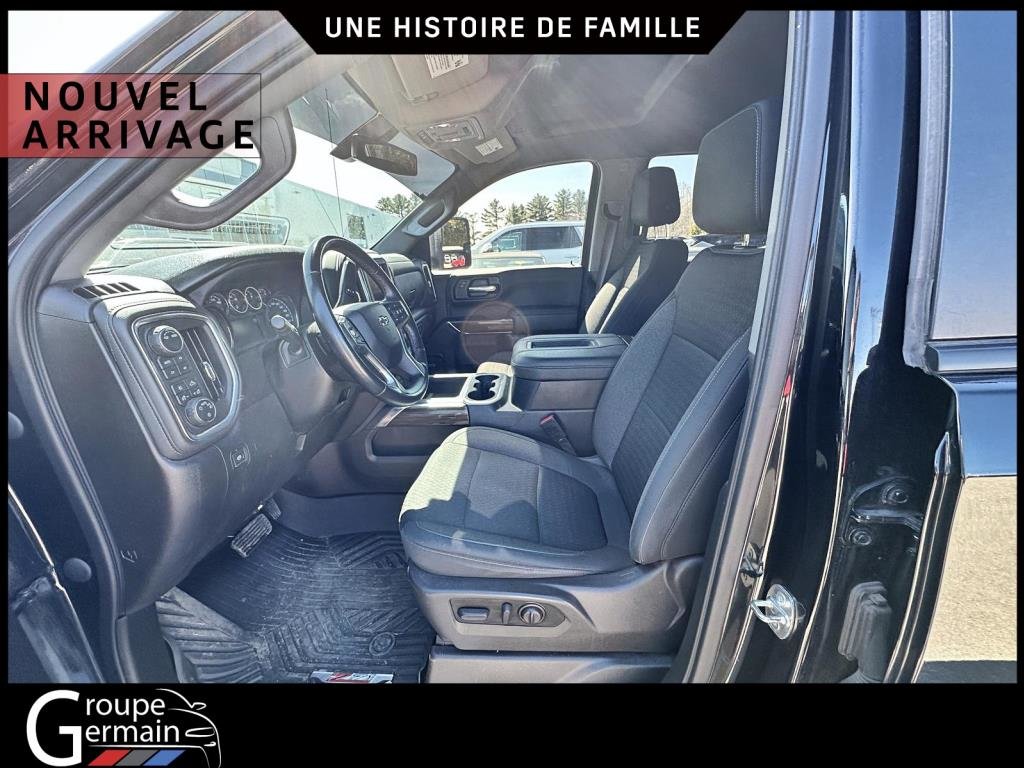 2022 Chevrolet Silverado 1500 in St-Raymond, Quebec - 9 - w1024h768px