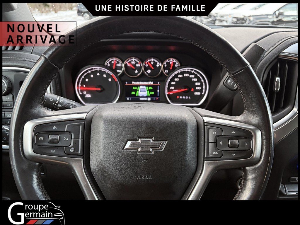 2022 Chevrolet Silverado 1500 in St-Raymond, Quebec - 17 - w1024h768px