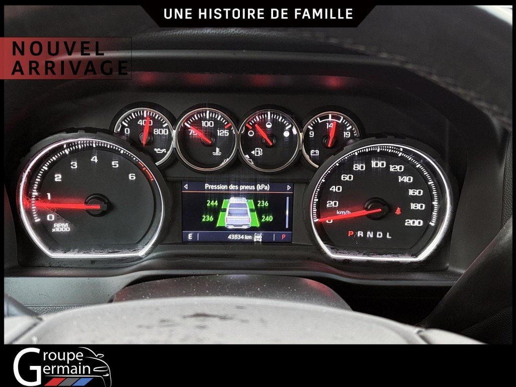 2022 Chevrolet Silverado 1500 in St-Raymond, Quebec - 19 - w1024h768px