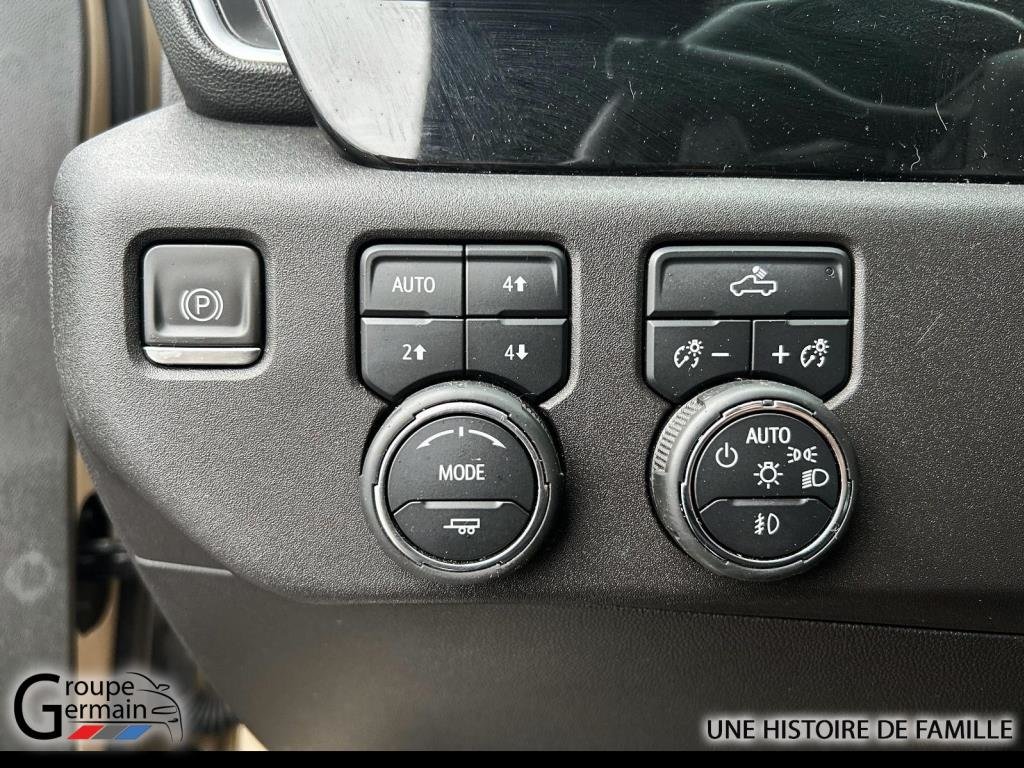 2023 Chevrolet Silverado 1500 à Donnacona, Québec - 16 - w1024h768px