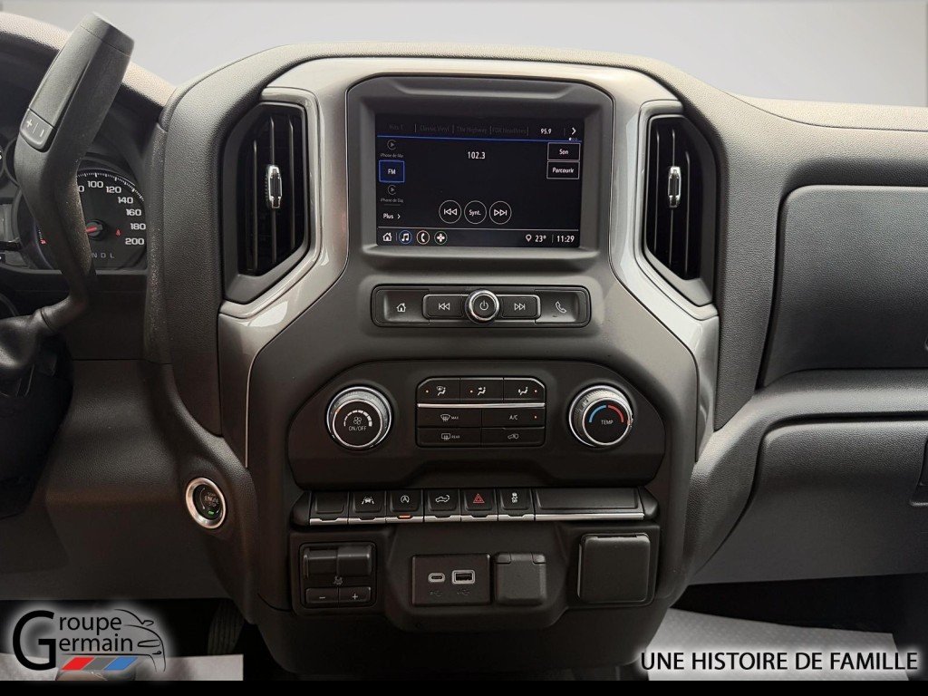 2024 Chevrolet Silverado 1500 à Donnacona, Québec - 23 - w1024h768px