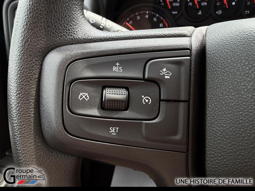 2024 Chevrolet Silverado 1500 à Donnacona, Québec - 19 - w1024h768px