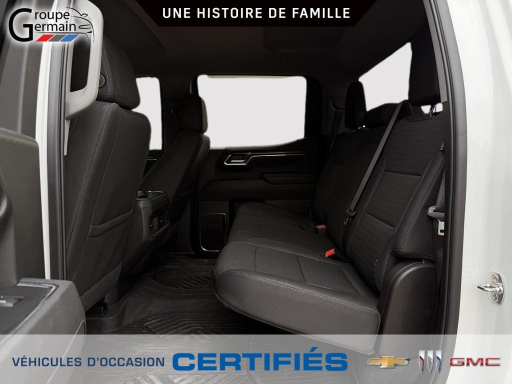 2025 Chevrolet Silverado 1500 à St-Raymond, Québec - 18 - w1024h768px