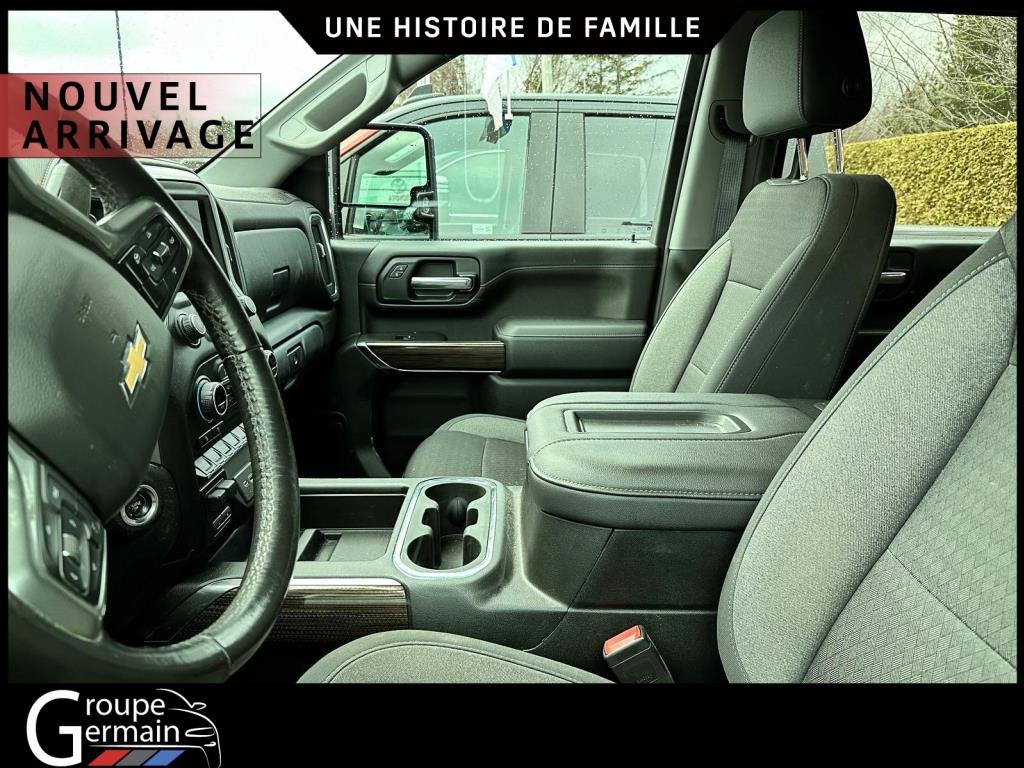 2020 Chevrolet Silverado 2500 in St-Raymond, Quebec - 7 - w1024h768px