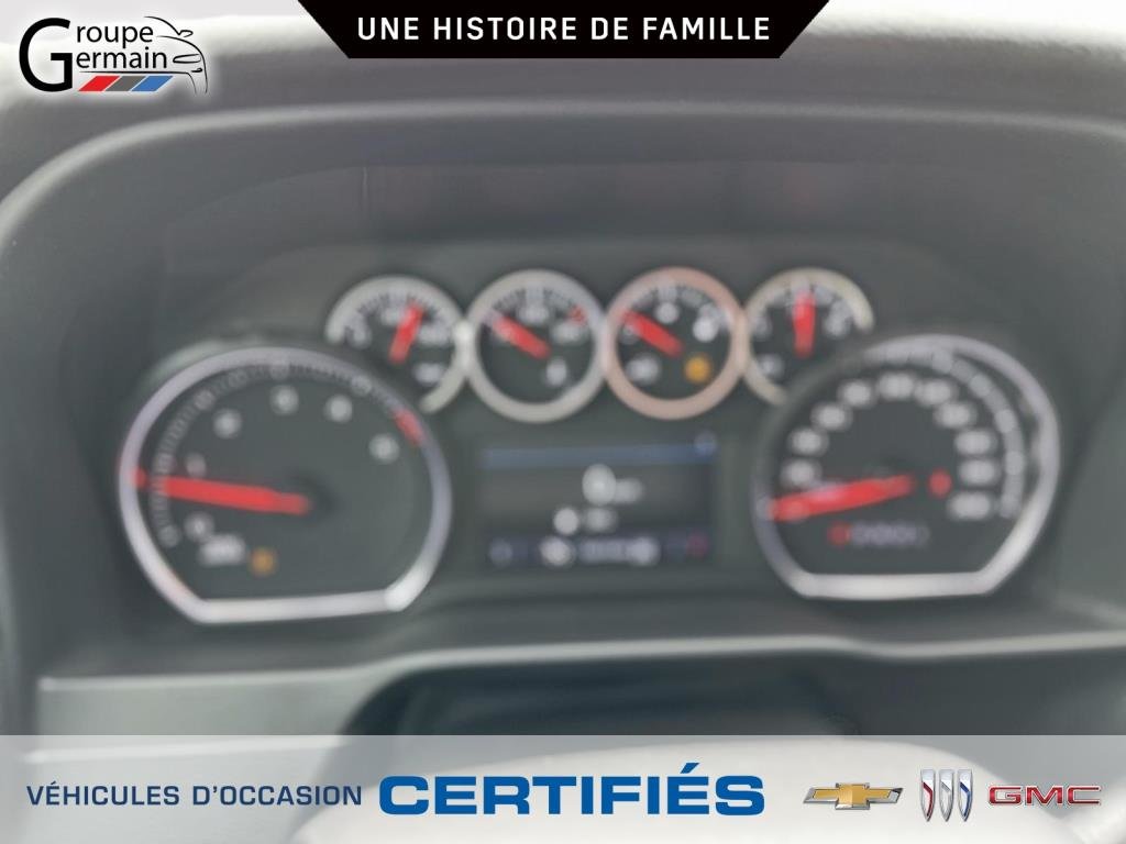 2022 Chevrolet Silverado 2500 in St-Raymond, Quebec - 16 - w1024h768px