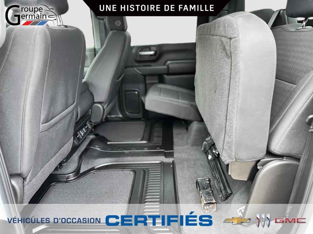 2022 Chevrolet Silverado 2500 in St-Raymond, Quebec - 28 - w1024h768px