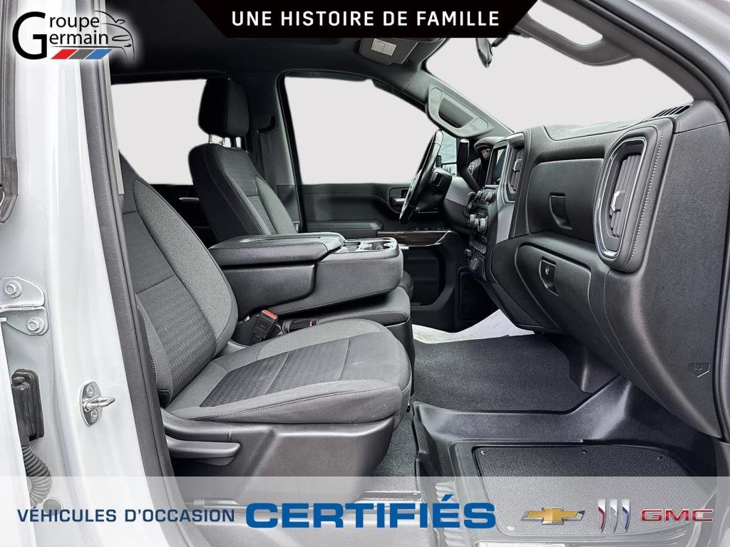 2022 Chevrolet Silverado 2500 in St-Raymond, Quebec - 23 - w1024h768px