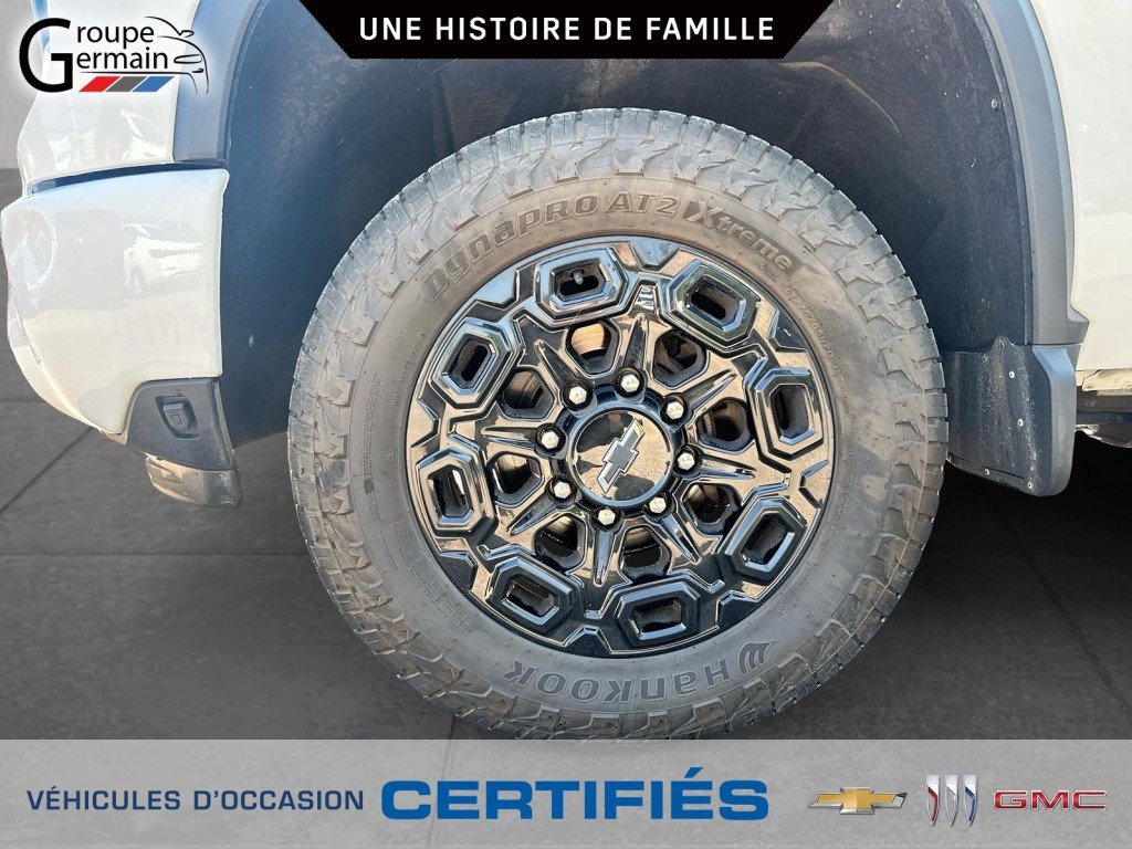 2024 Chevrolet Silverado 2500 in St-Raymond, Quebec - 10 - w1024h768px