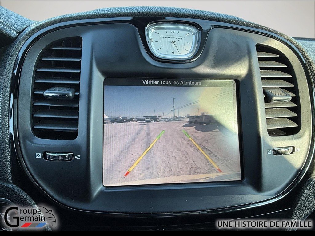 2015 Chrysler 300 à Donnacona, Québec - 23 - w1024h768px