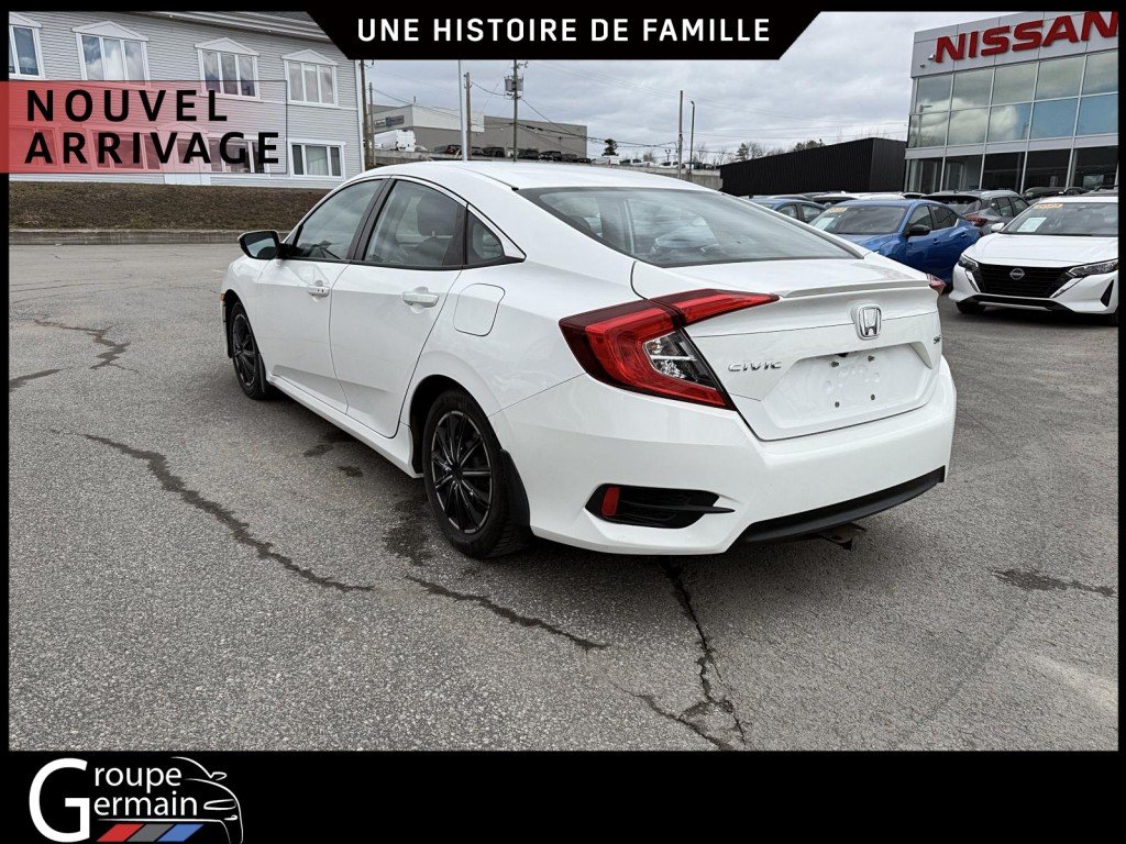 2018 Honda CIVIC in Donnacona, Quebec - 3 - w1024h768px
