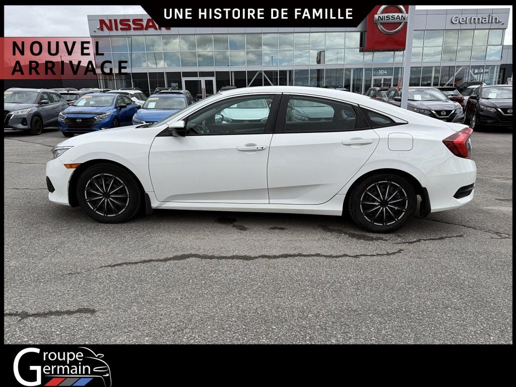 2018 Honda CIVIC in Donnacona, Quebec - 2 - w1024h768px
