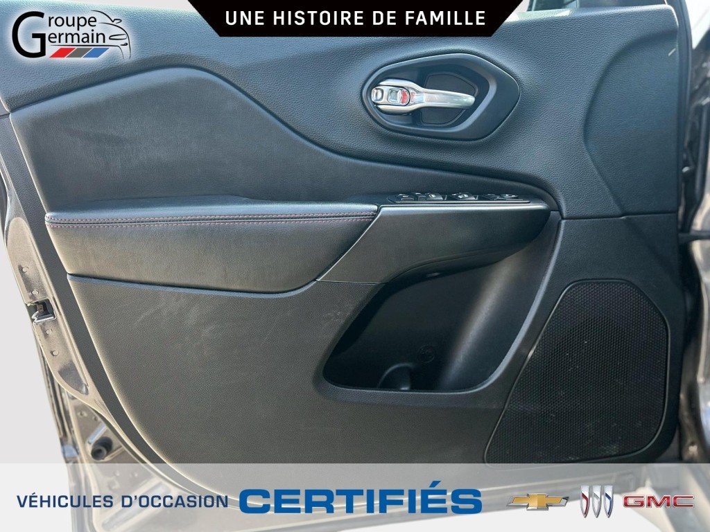 2019 Jeep Cherokee à St-Raymond, Québec - 9 - w1024h768px
