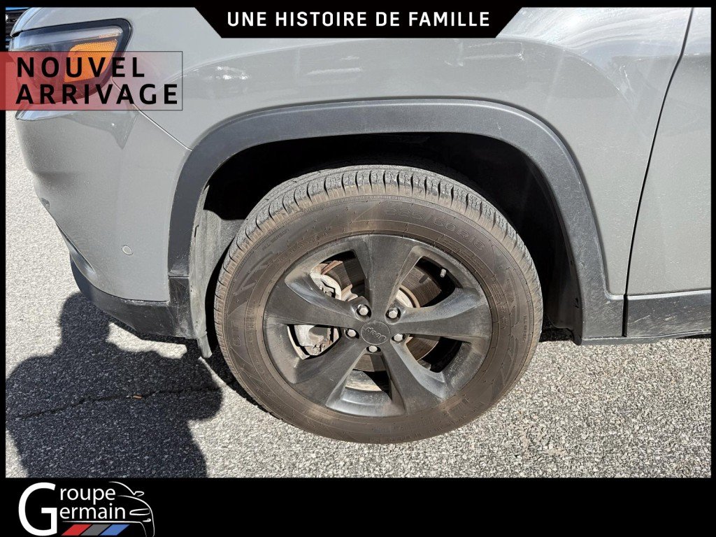 2023 Jeep CHEROKEE à Donnacona, Québec - 9 - w1024h768px
