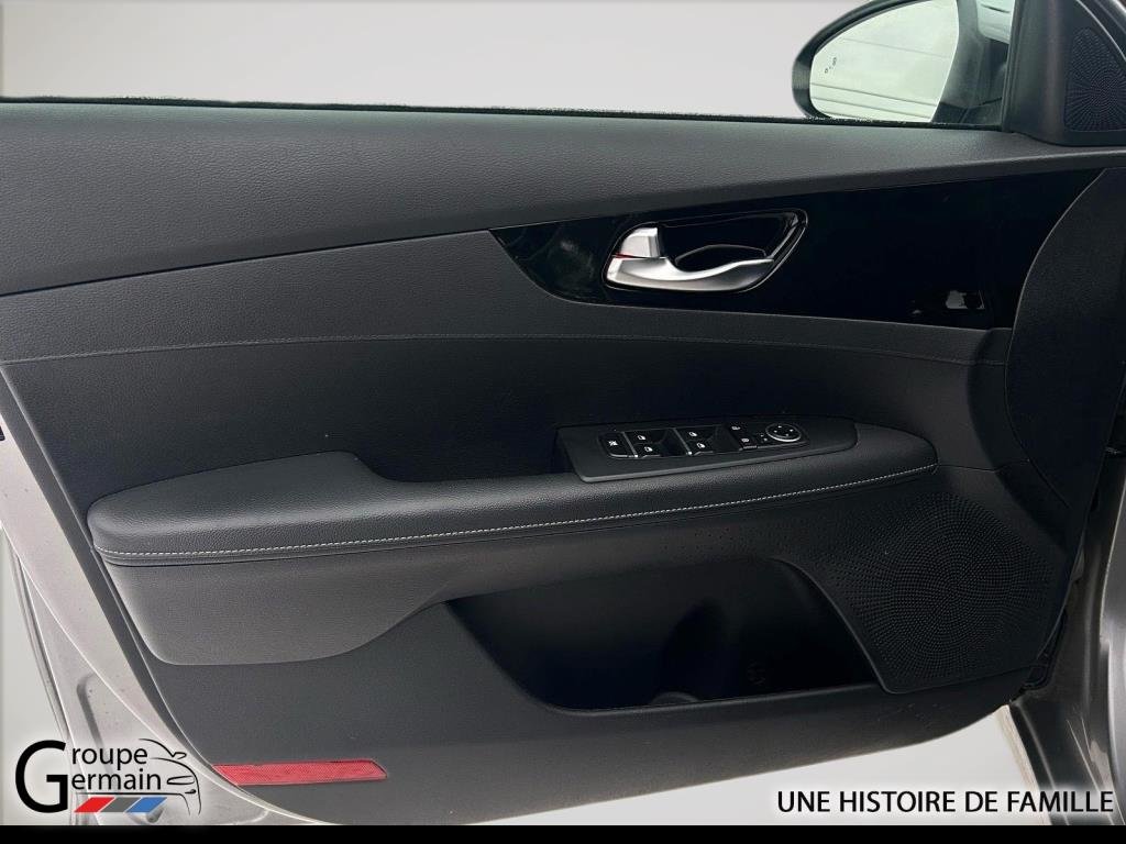 2022 Kia Forte in Donnacona, Quebec - 10 - w1024h768px
