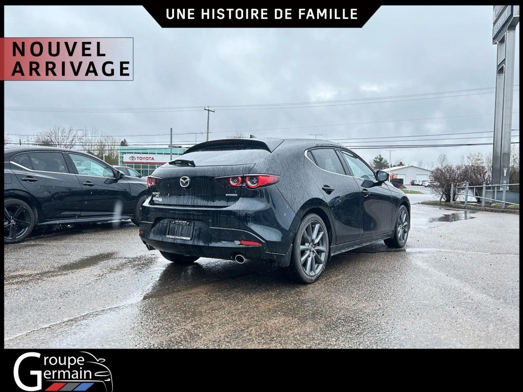 2021 Mazda 3 Sport AWD in St-Raymond, Quebec - 3 - w1024h768px