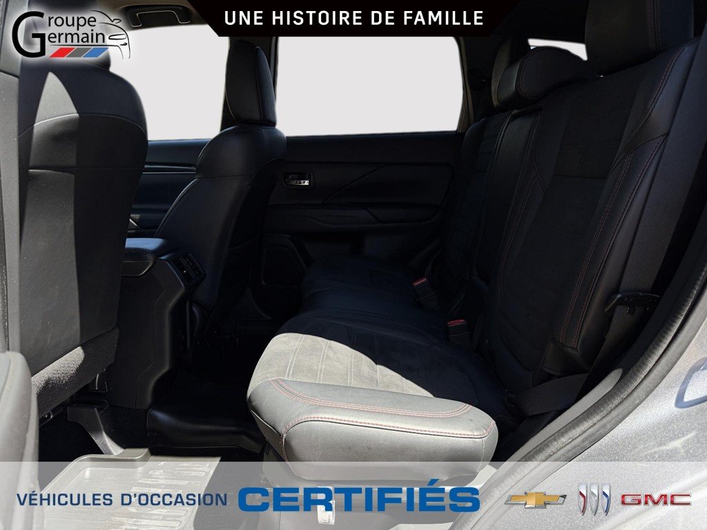 2020 Mitsubishi OUTLANDER in St-Raymond, Quebec - 17 - w1024h768px