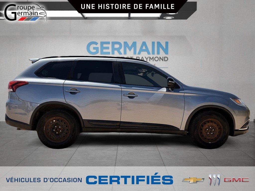 2020 Mitsubishi OUTLANDER in St-Raymond, Quebec - 2 - w1024h768px