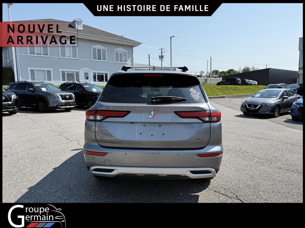 2023 Mitsubishi OUTLANDER in Donnacona, Quebec - 4 - w1024h768px