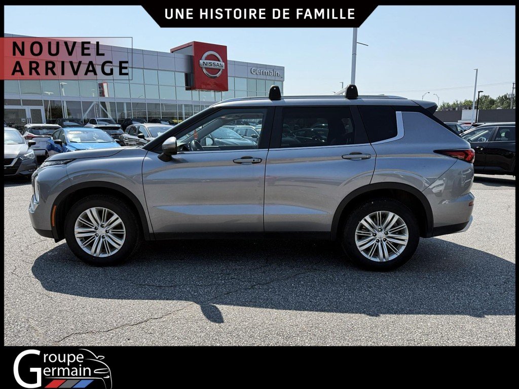 2023 Mitsubishi OUTLANDER in Donnacona, Quebec - 2 - w1024h768px