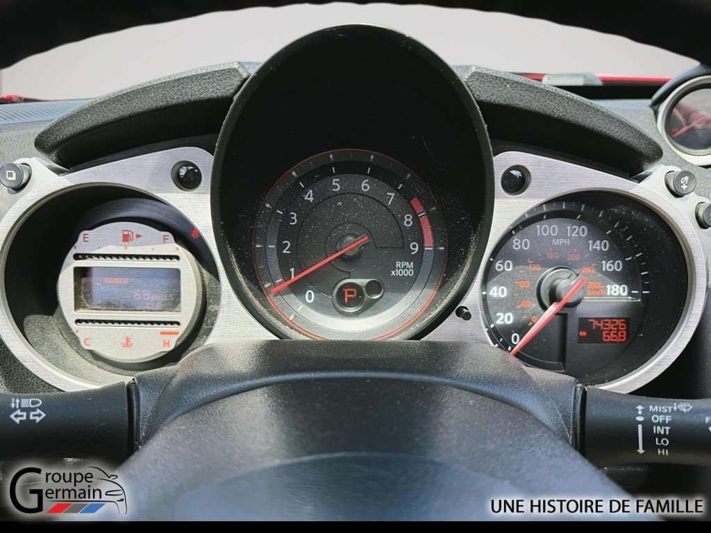 2010 Nissan 370Z in Donnacona, Quebec - 21 - w1024h768px