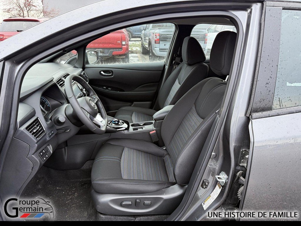 2025 Nissan LEAF à Donnacona, Québec - 12 - w1024h768px