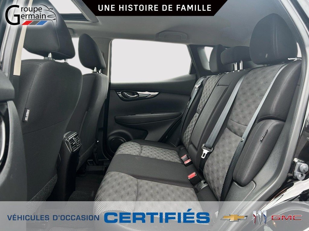2021 Nissan Qashqai in St-Raymond, Quebec - 24 - w1024h768px