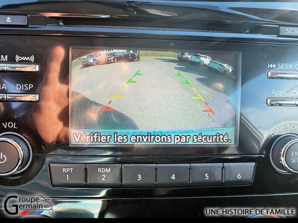 2015 Nissan Rogue in Donnacona, Quebec - 14 - w1024h768px