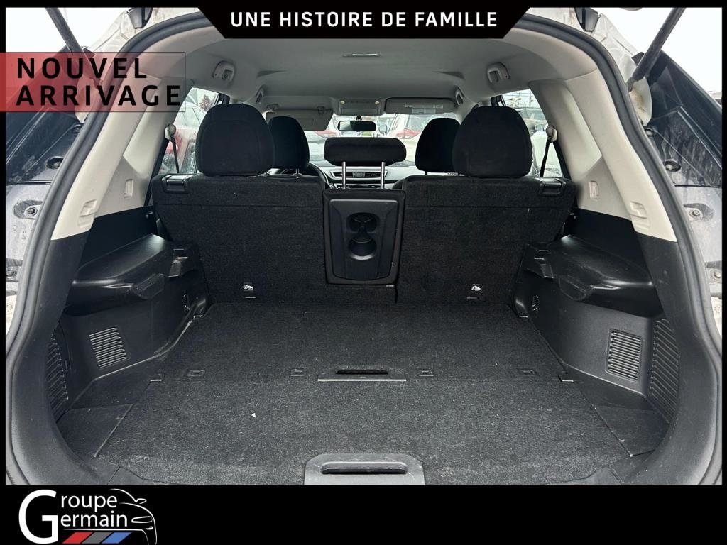 2016 Nissan Rogue in Donnacona, Quebec - 15 - w1024h768px