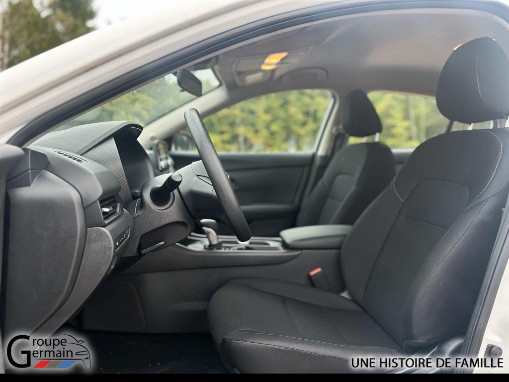 2025 Nissan SENTRA à St-Raymond, Québec - 11 - w1024h768px