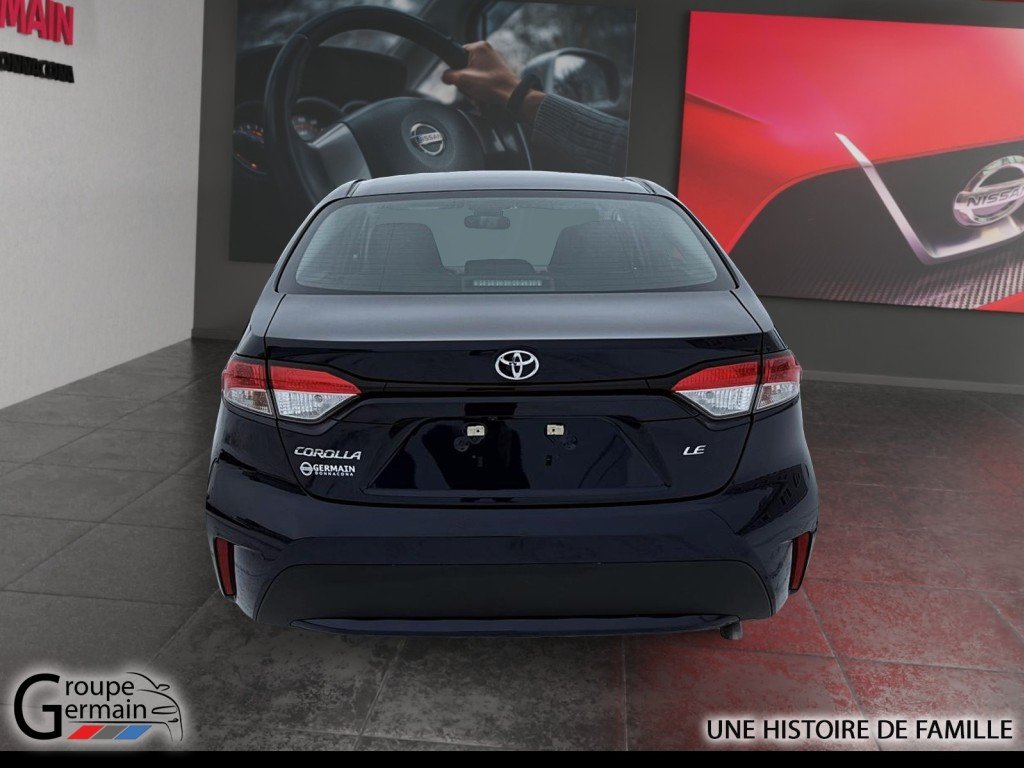 2022 Toyota COROLLA in Donnacona, Quebec - 4 - w1024h768px